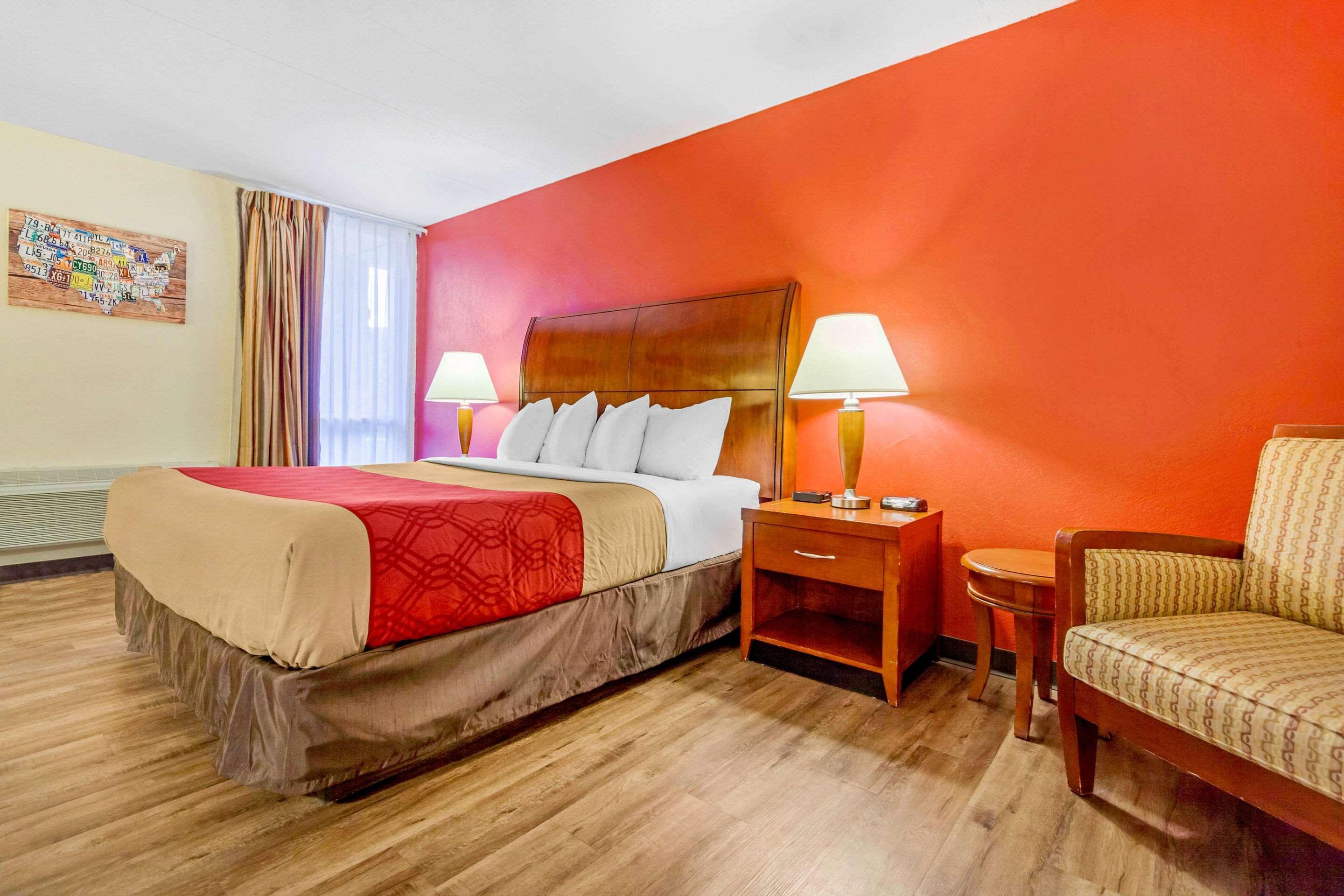 Econo Lodge Inn & Suites Brookings Zewnętrze zdjęcie