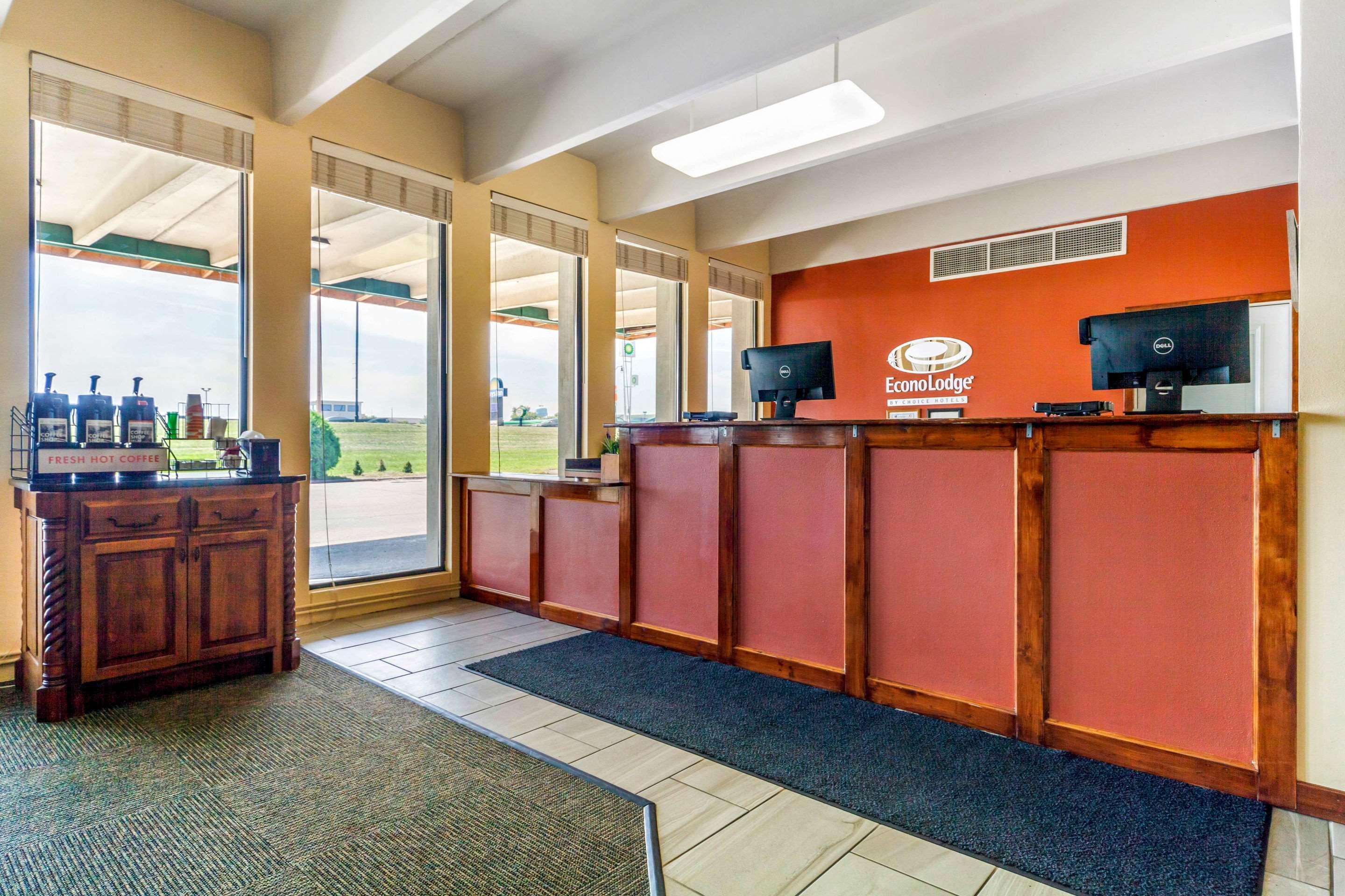 Econo Lodge Inn & Suites Brookings Zewnętrze zdjęcie