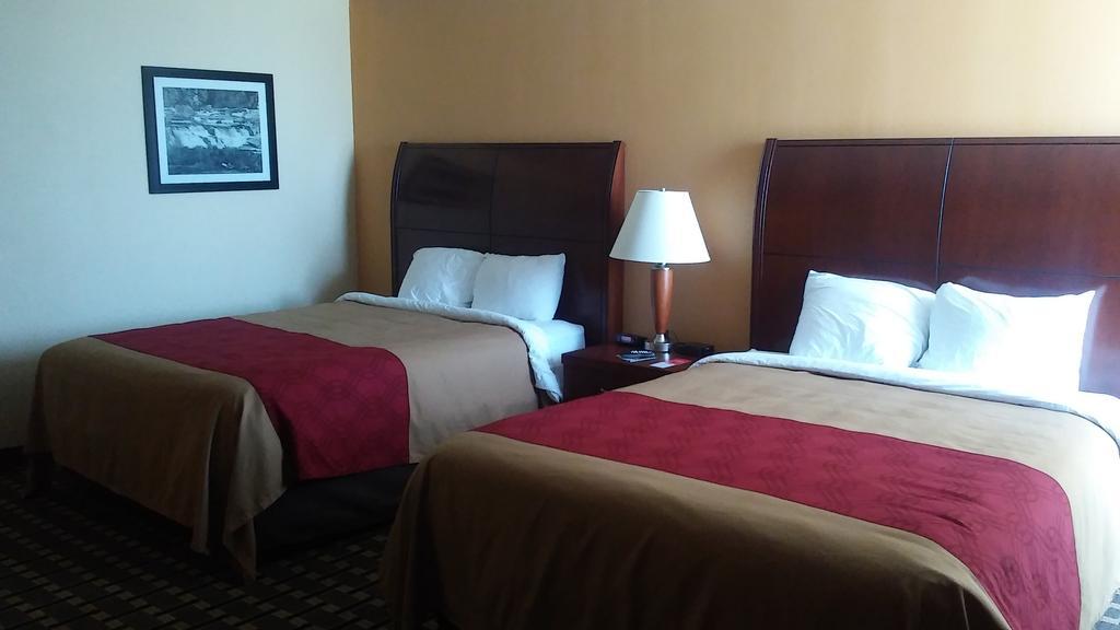Econo Lodge Inn & Suites Brookings Zewnętrze zdjęcie